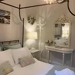 Storrs Gate House 4*