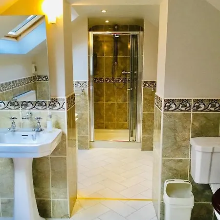 Bed & Breakfast Storrs Gate House No Pets Allowed 4*