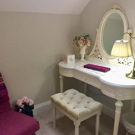 Storrs Gate House B&B