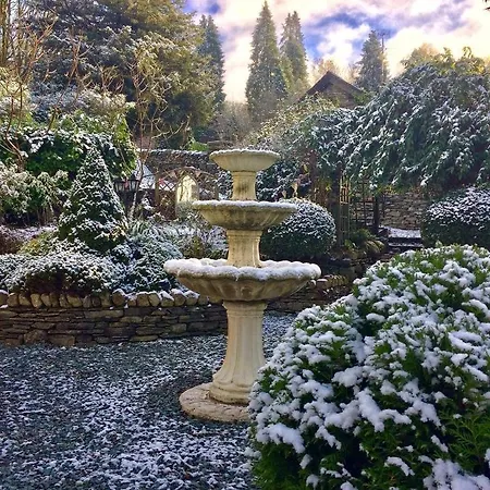 B&B Storrs Gate House 5*
