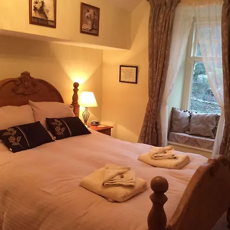 Nocleg ze śniadaniem Storrs Gate House 4*