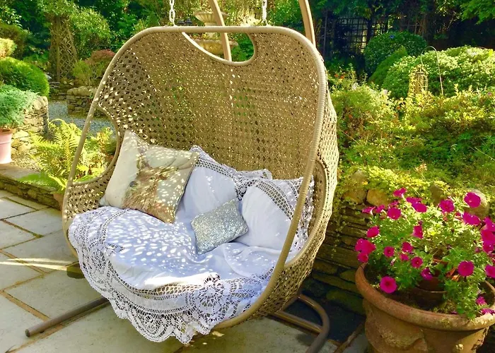 ستورز جيت هاوس 4*