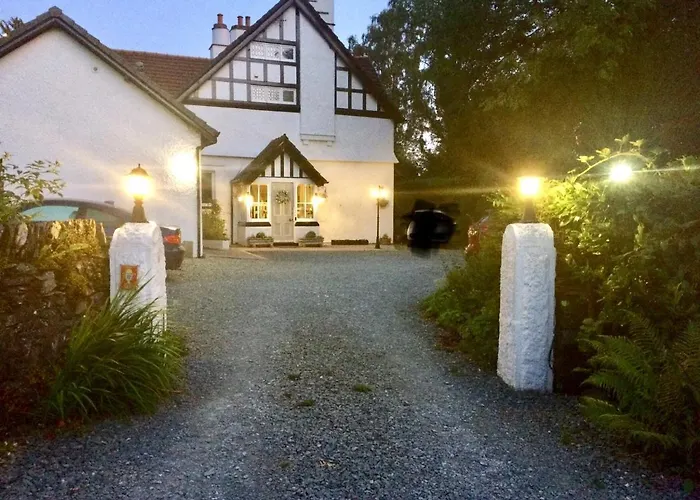 فندق مبيت وإفطار ستورز جيت هاوس 4*