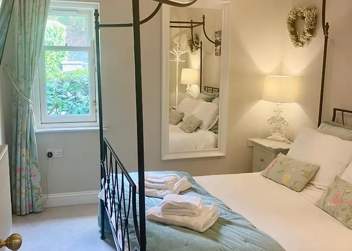 ستورز جيت هاوس