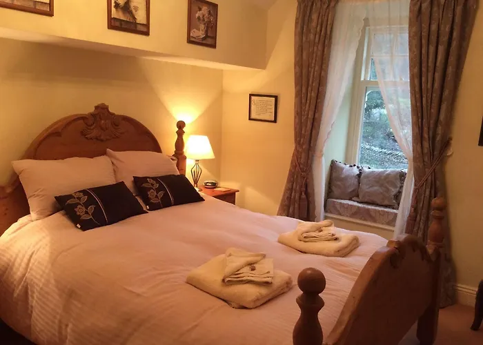 فندق مبيت وإفطار ستورز جيت هاوس 4*