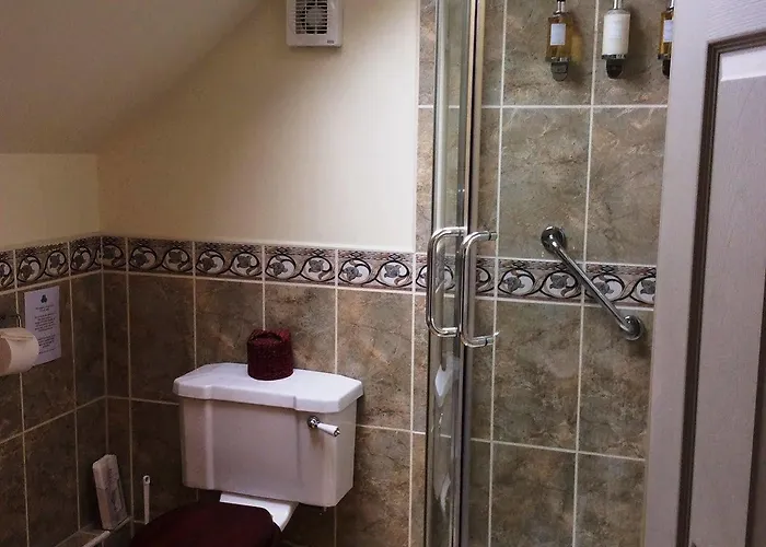 ستورز جيت هاوس فندق مبيت وإفطار باونيس أون وينديرمير