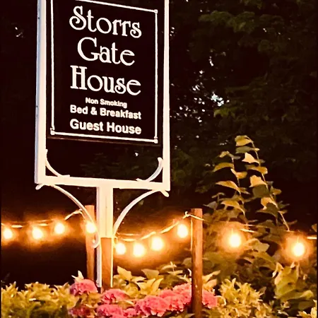 Bed & Breakfast Storrs Gate House 5*